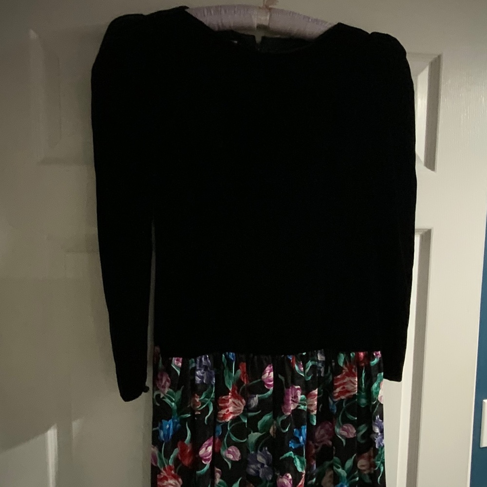 Maggy of London special occasion dress